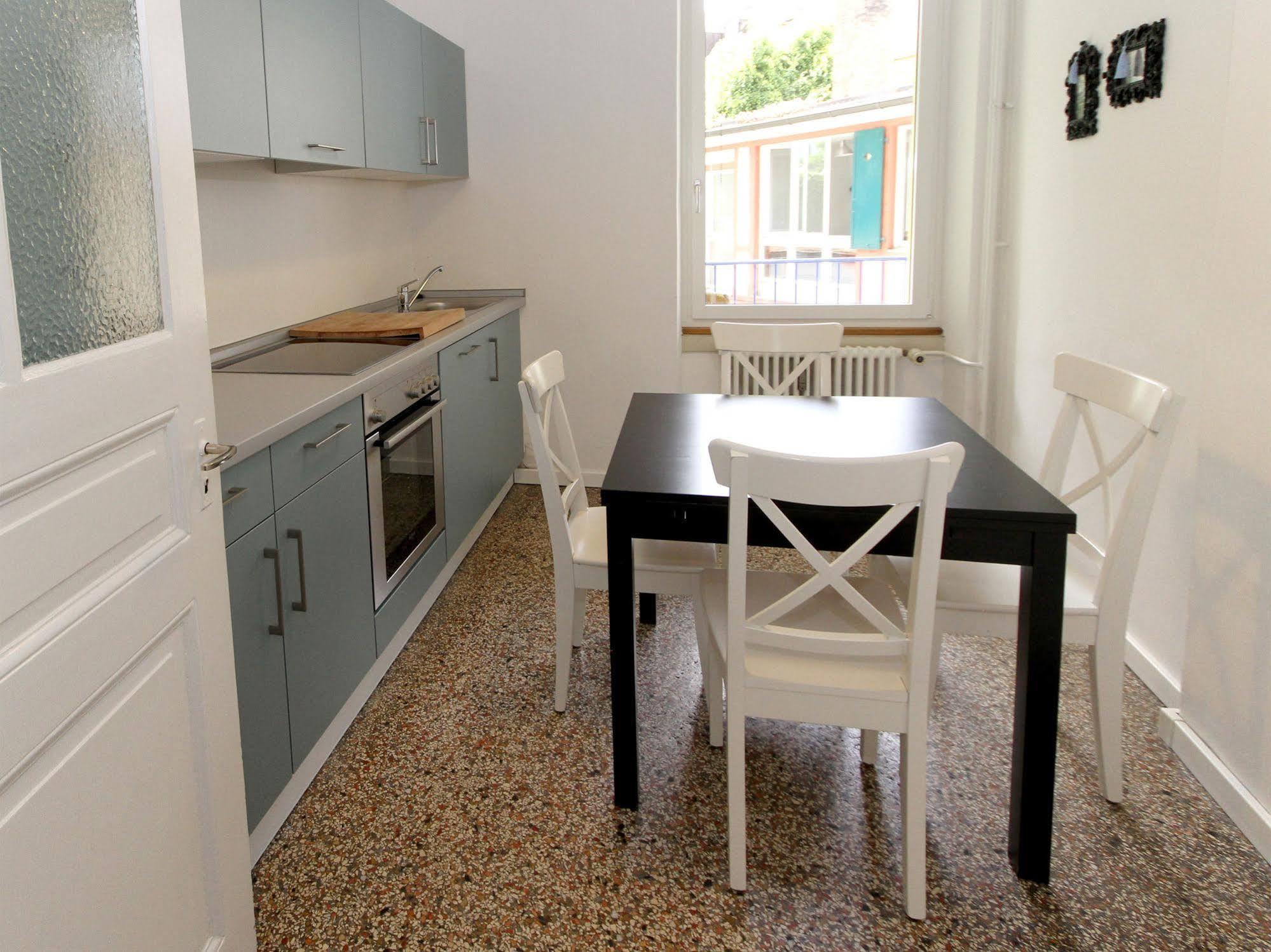 Apartments Spalenring 10 บาเซิล ภายนอก รูปภาพ