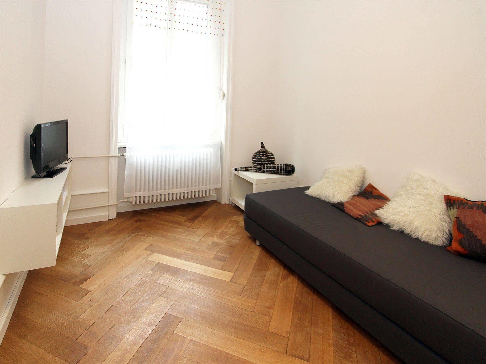 Apartments Spalenring 10 บาเซิล ภายนอก รูปภาพ